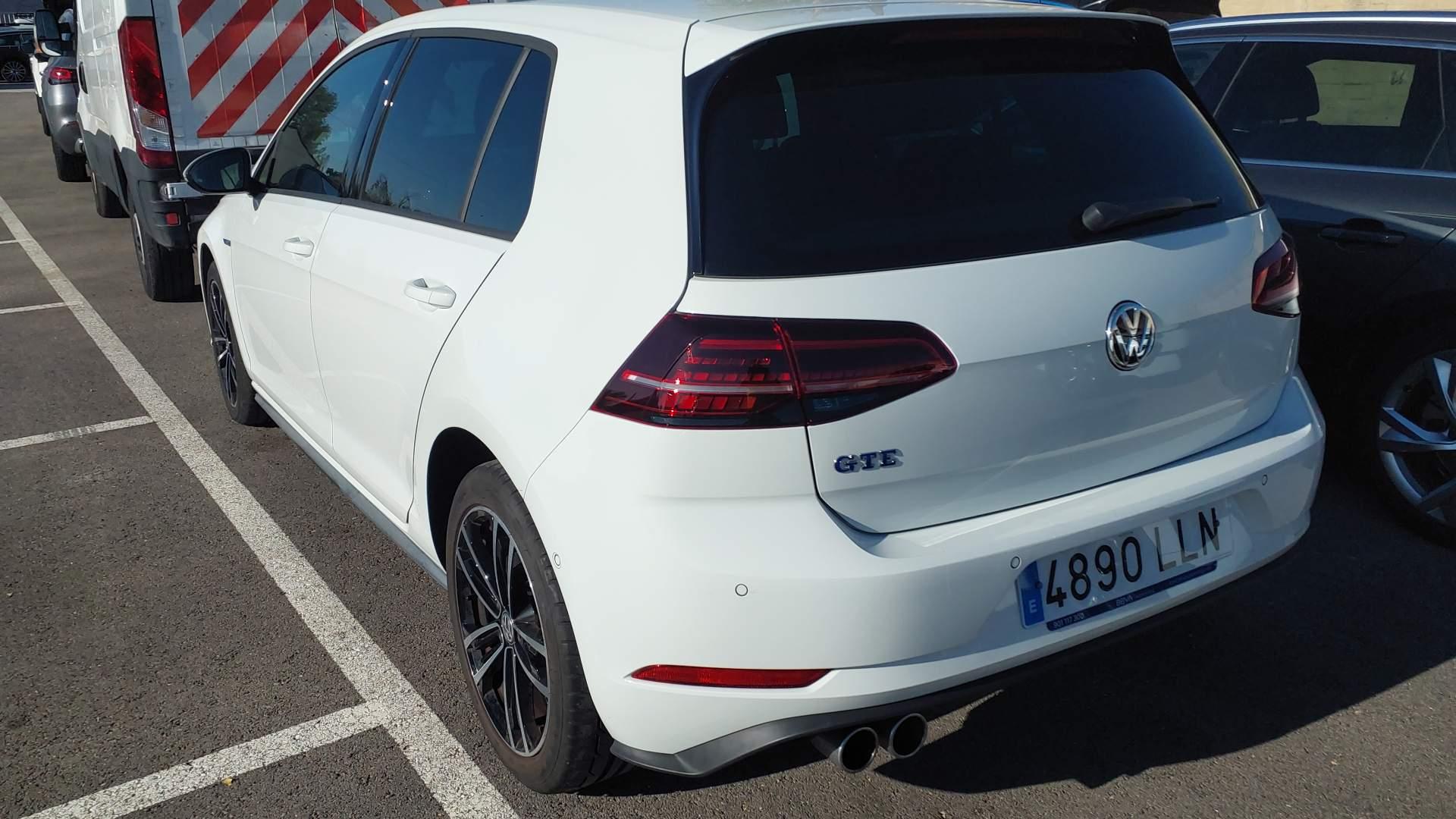 Renting Segunda Mano Volkswagen GOLF GTE(O) 1.4 TSI e-Power 150kW (204CV) DSG 