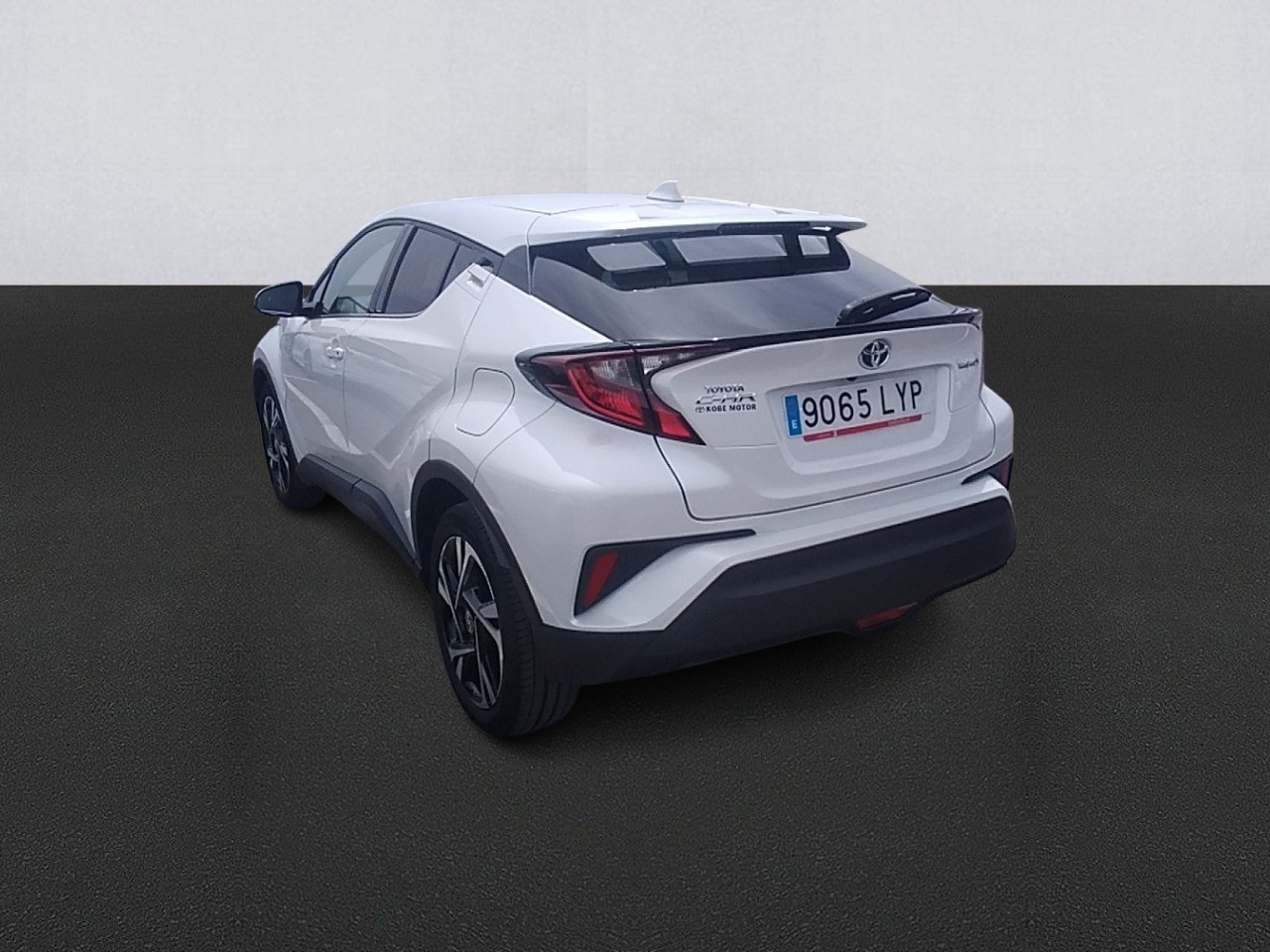 Renting Segunda Mano Toyota C-HR1.8 125H Advance 
