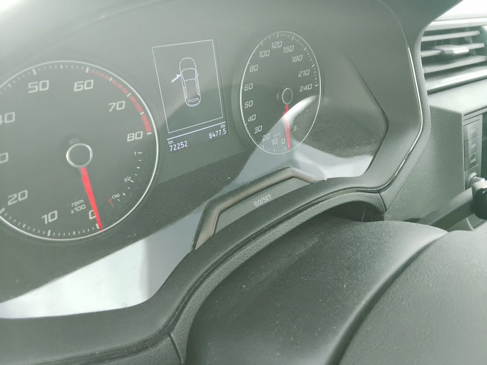 Renting Segunda Mano Seat Ibiza(O) 1.0 TGI 66kW (90CV) Reference Business 