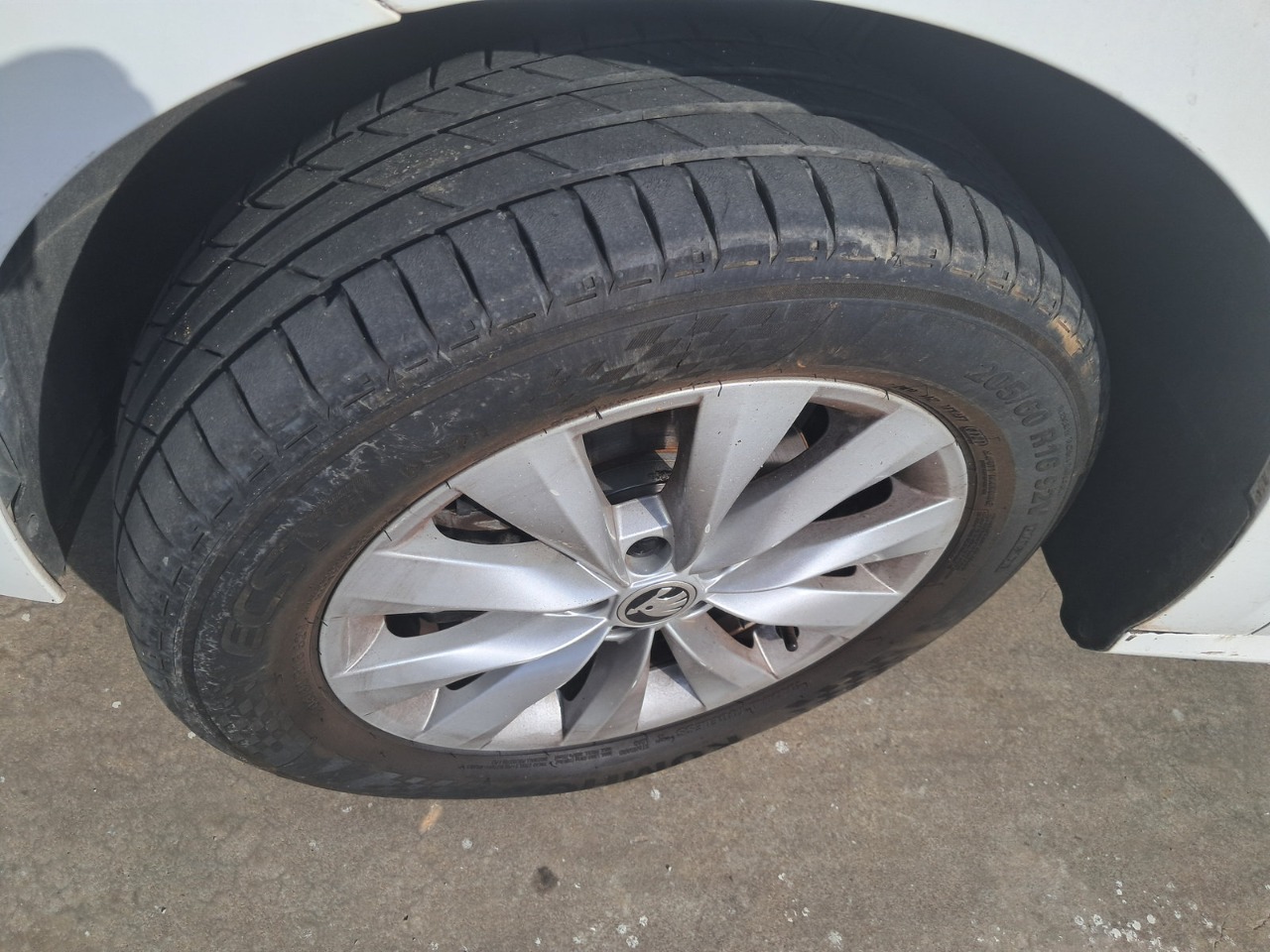 Renting Segunda Mano Skoda Kamiq1.0 TSI 81kW (110CV) DSG Ambition 