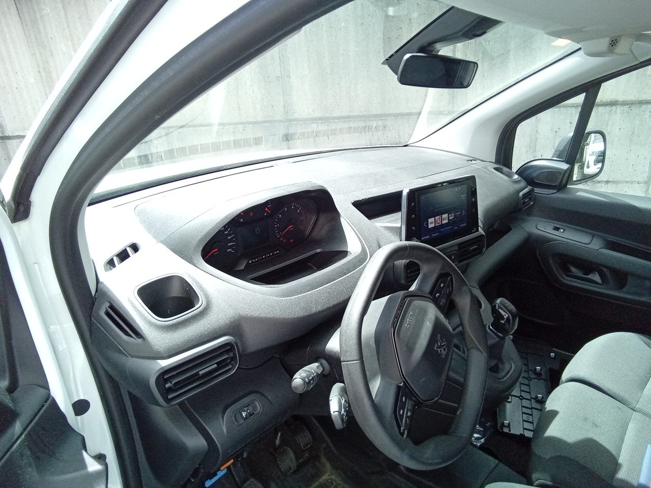 Renting Segunda Mano Peugeot PartnerPremium Standard 600kg BlueHDi 73kW 