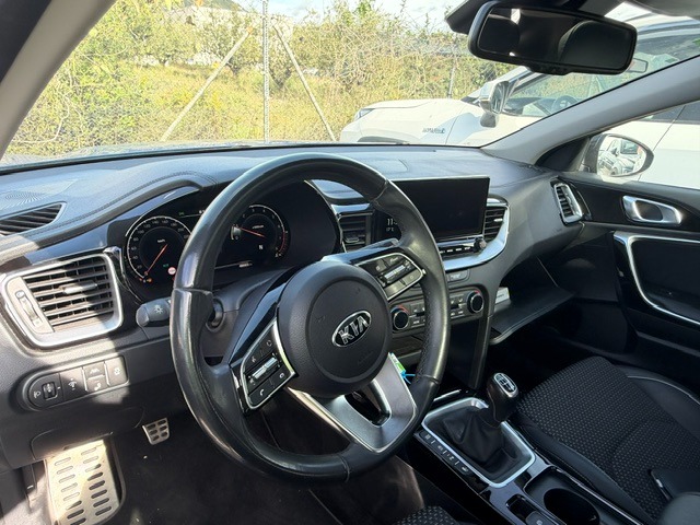 Renting Segunda Mano Kia XCeed1.5 MHEV iMT Emotion 118kW (160CV) 