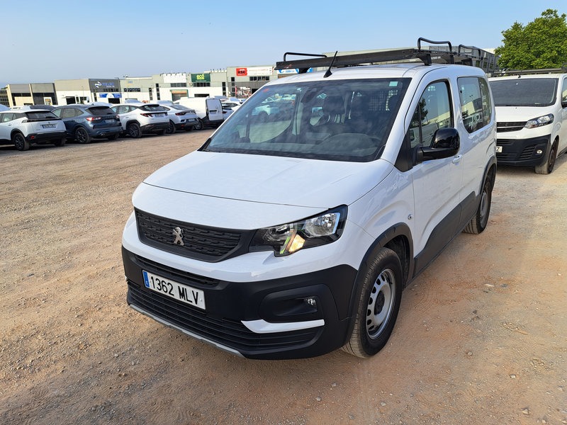 https://staticcdn.ald-automotive.es/vim/5efdcf273a0e4c70a15080284f8760a3.JPG