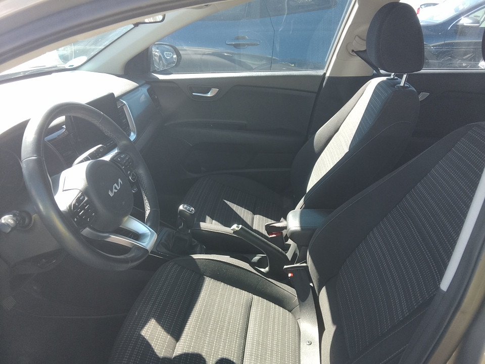 Renting Segunda Mano Kia Stonic1.0 T-GDi 88kW (120CV) MHEV iMT Drive 