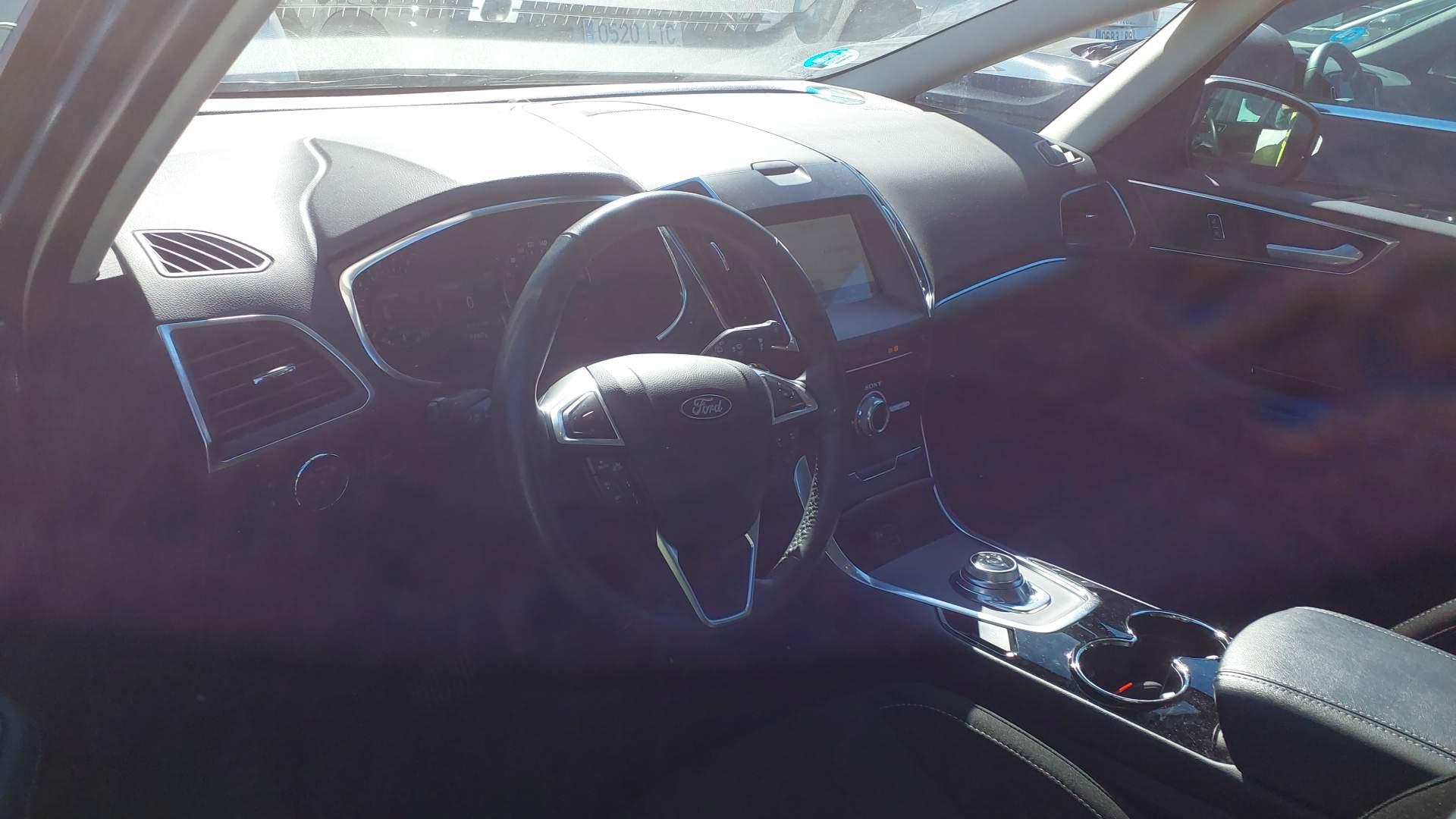 Renting Segunda Mano Ford S-MAX2.5 Duratec Atkin. FHEV 140kW Titanium 7 