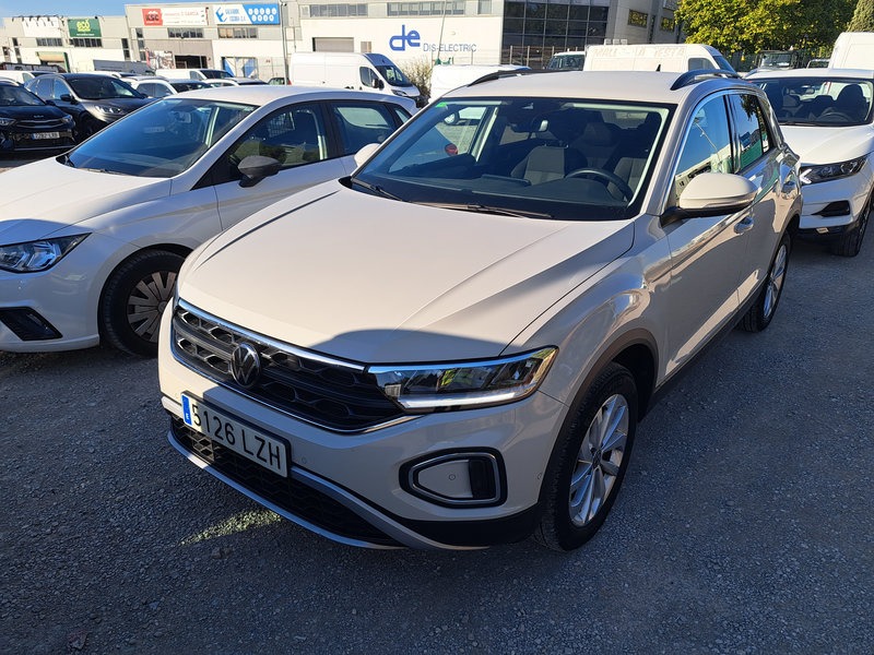 imagen VOLKSWAGEN T-ROC Life 1.5 TSI 110kW (150CV) DSG-39
