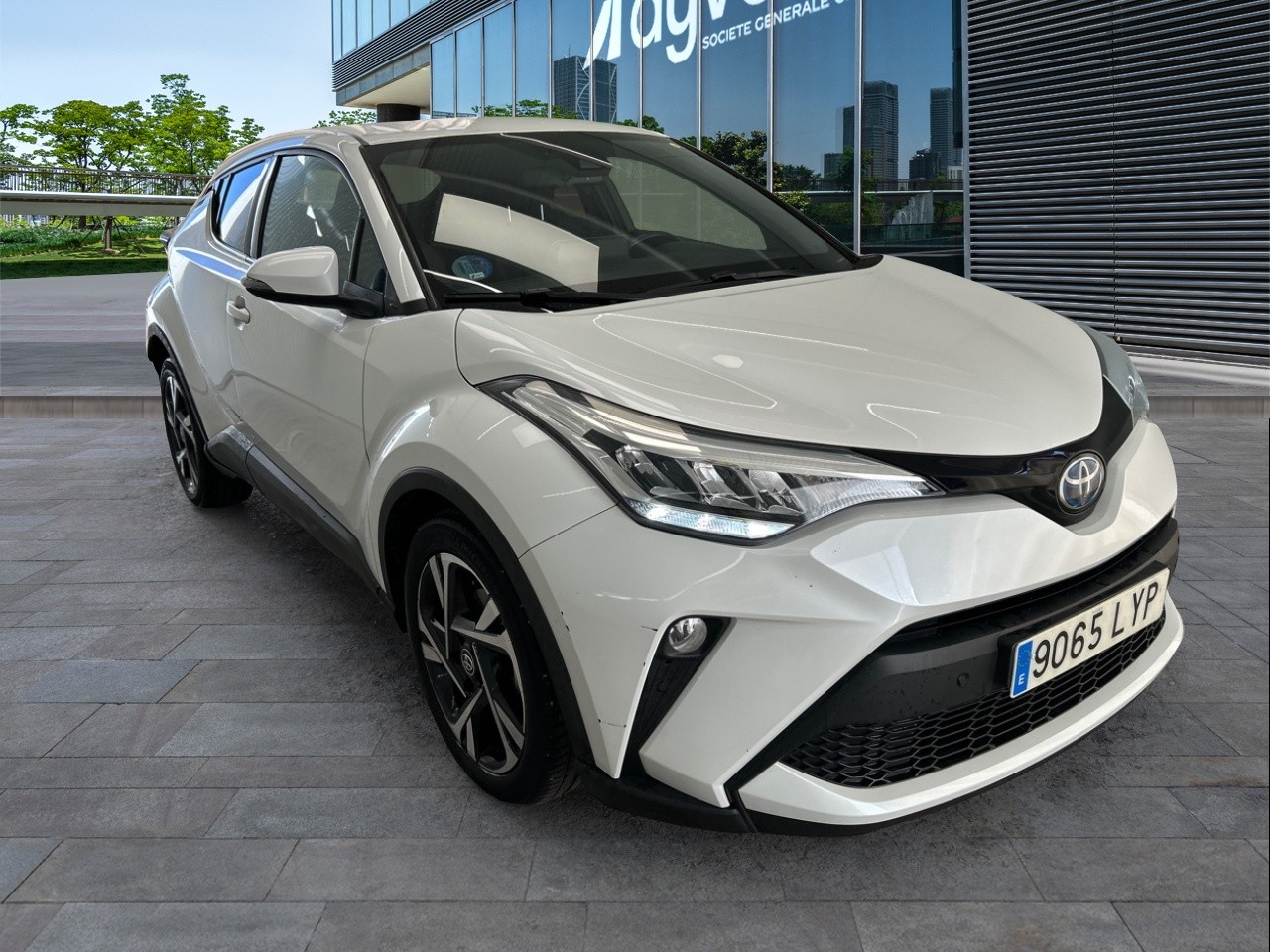 Renting Segunda Mano Toyota C-HR1.8 125H Advance 