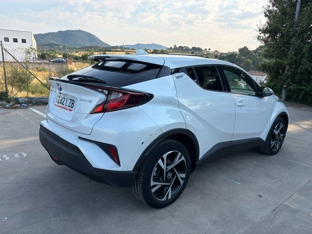 Renting Segunda Mano Toyota C-HR1.8 125H Advance 