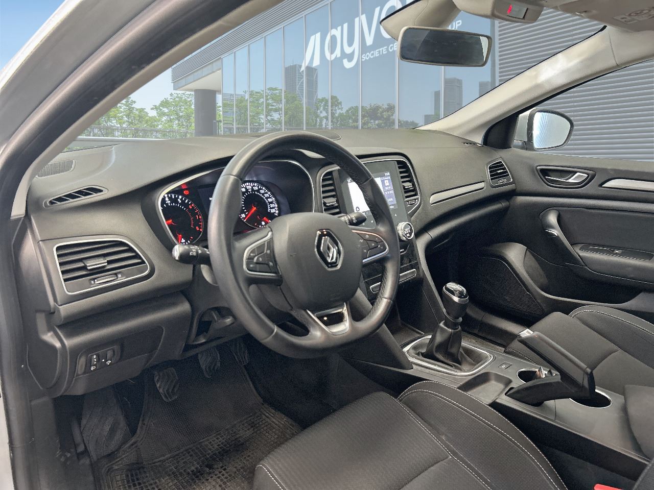 Renting Segunda Mano Renault Megane(O) Intens TCe 103 kW (140CV) GPF 