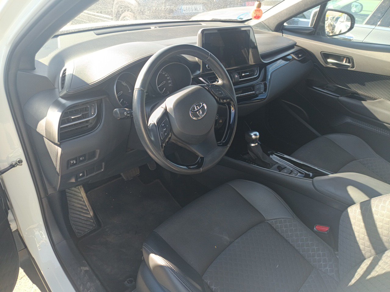 Renting Segunda Mano Toyota C-HR1.8 125H Advance 