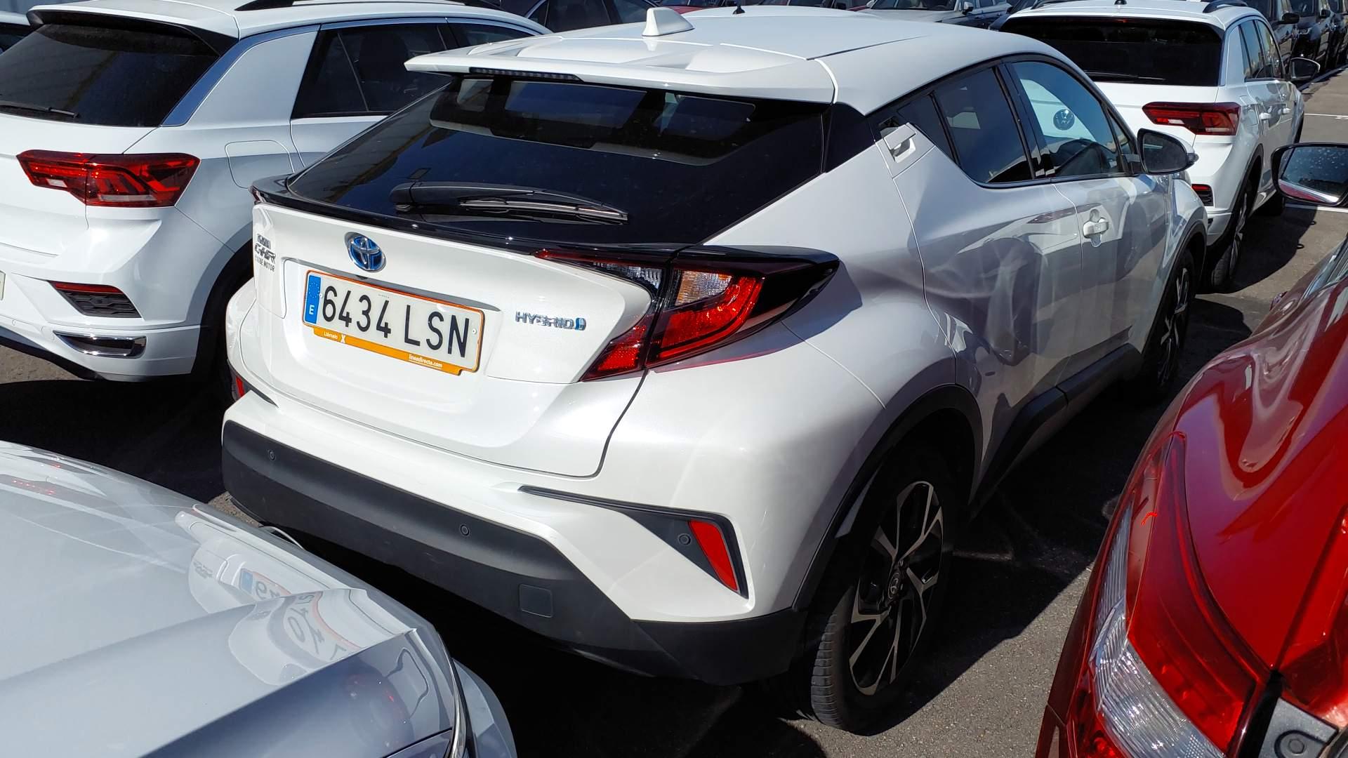 Renting Segunda Mano Toyota C-HR1.8 125H Advance 