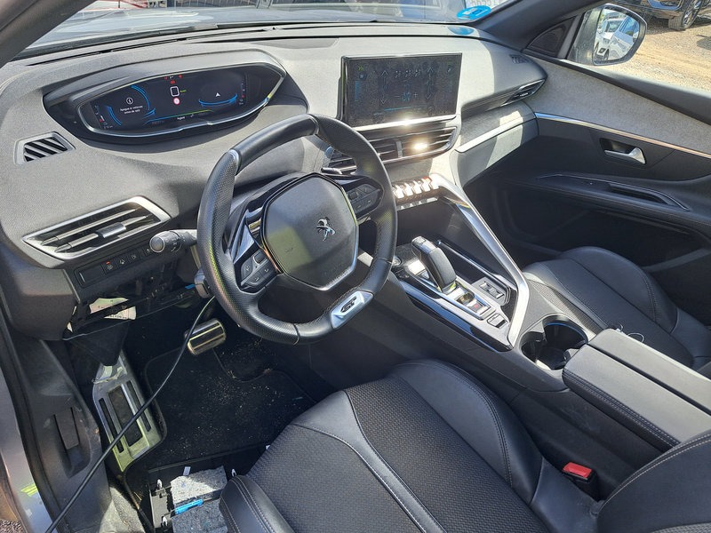 Renting Segunda Mano Peugeot 3008300 e-EAT8 GT 