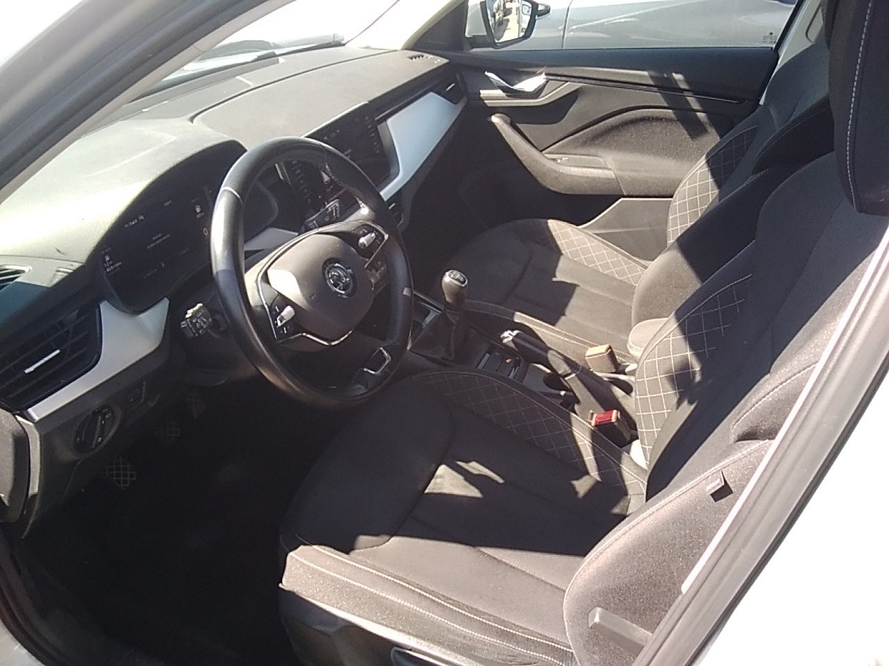 Renting Segunda Mano Skoda Kamiq1.0 TSI 70kW (95CV) Ambition 