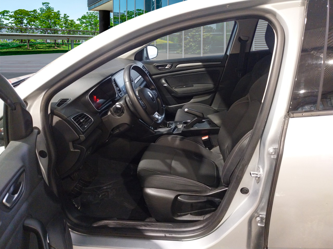 Renting Segunda Mano Renault Megane(O) Intens TCe 103 kW (140CV) GPF 