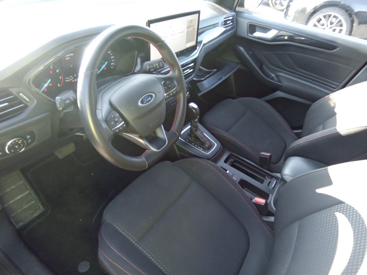 Renting Segunda Mano Ford Focus1.0 Ecoboost MHEV 114kW ST-Line Auto SB 