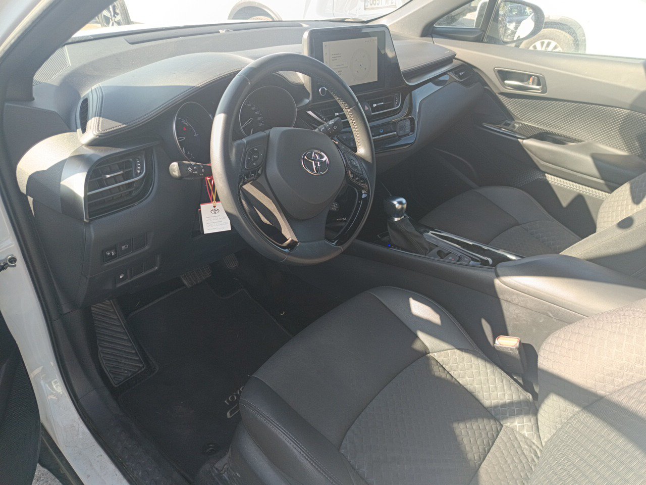 Renting Segunda Mano Toyota C-HR1.8 125H Advance 