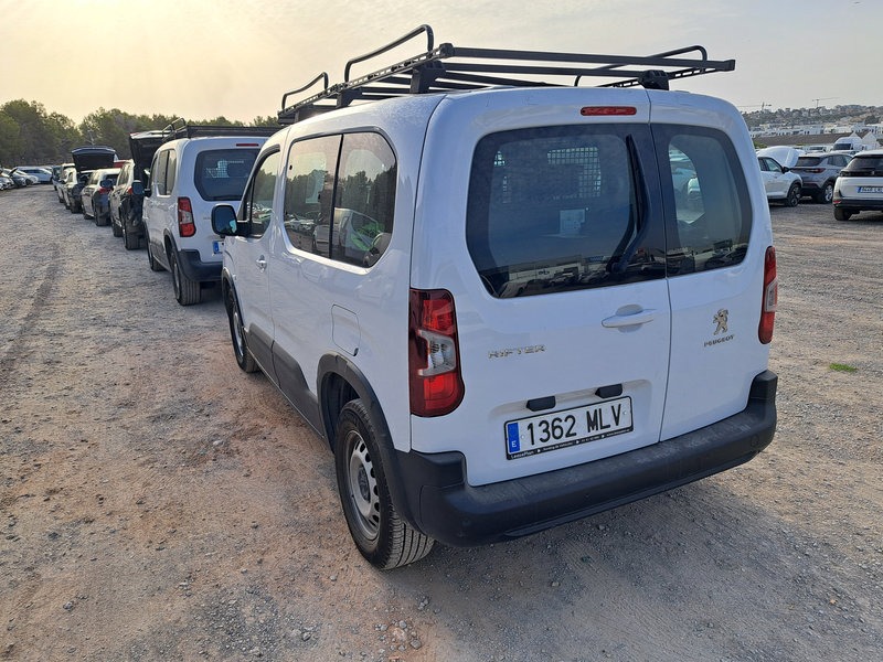 Renting Segunda Mano Peugeot RifterActive Pack Business Std. BlueHDi 100 