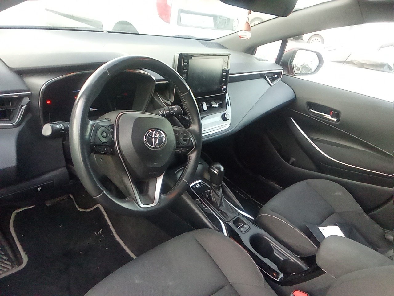Renting Segunda Mano Toyota Corolla Touring Sports1.8 125H ACTIVE TECH E-CVT TOU SPORT 