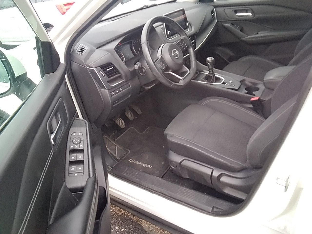 Renting Segunda Mano Nissan QashqaiDIG-T 103kW (140CV) mHEV 4×2 Acenta 