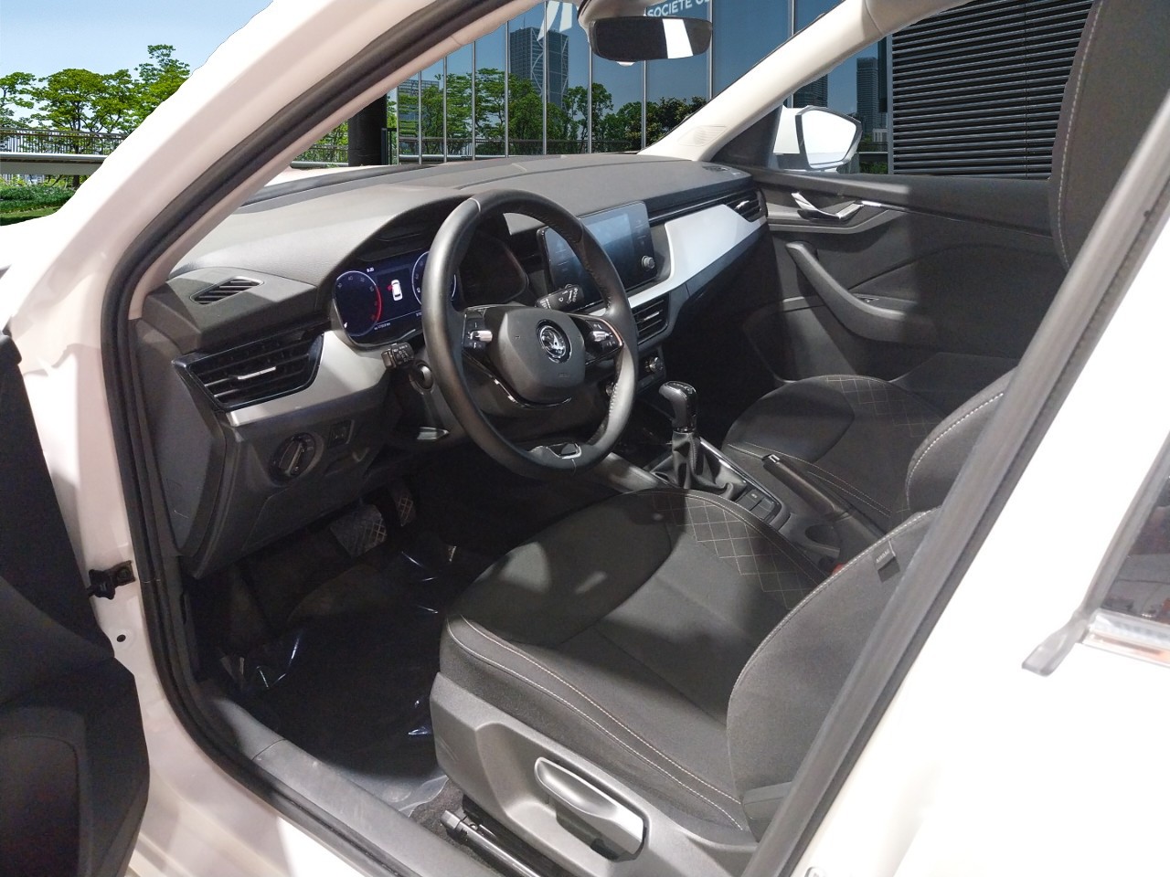 Renting Segunda Mano Skoda Kamiq1.0 TSI 81kW (110CV) DSG Ambition 