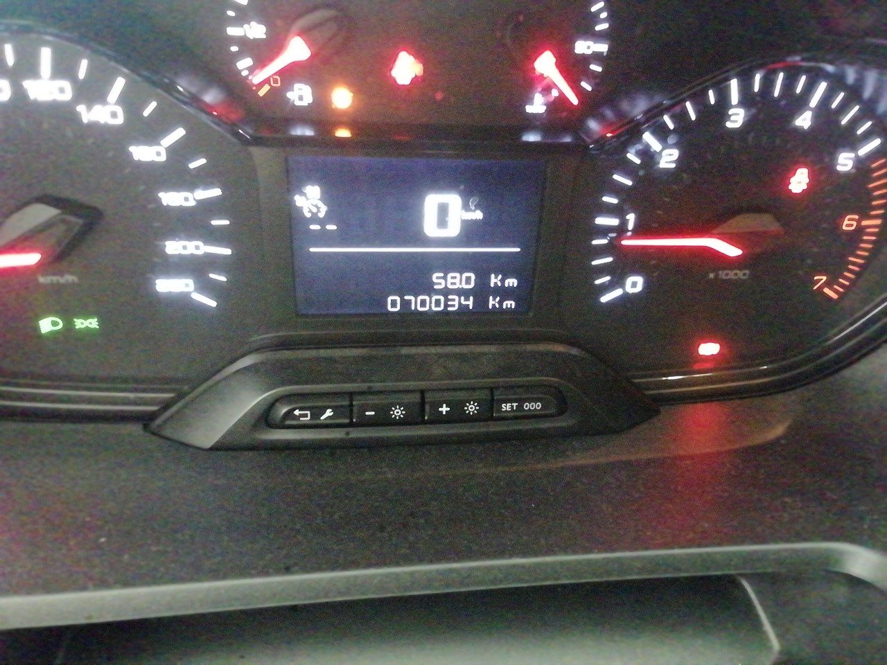 Renting Segunda Mano Peugeot PartnerPremium Standard 600kg BlueHDi 73kW 