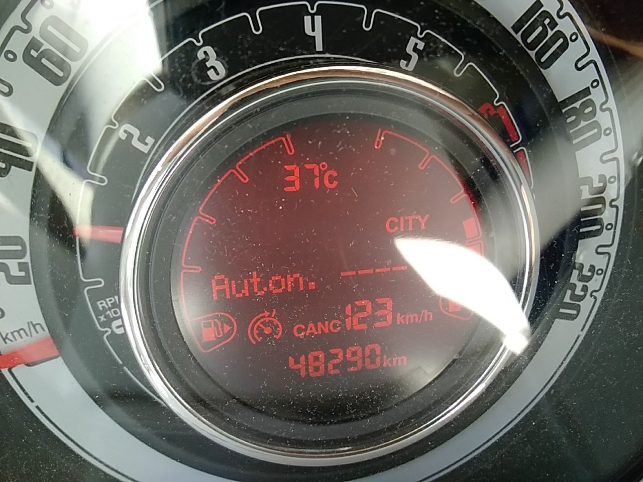 Renting Segunda Mano Fiat 500Cult 1.0 Hybrid 51KW (70 CV) 