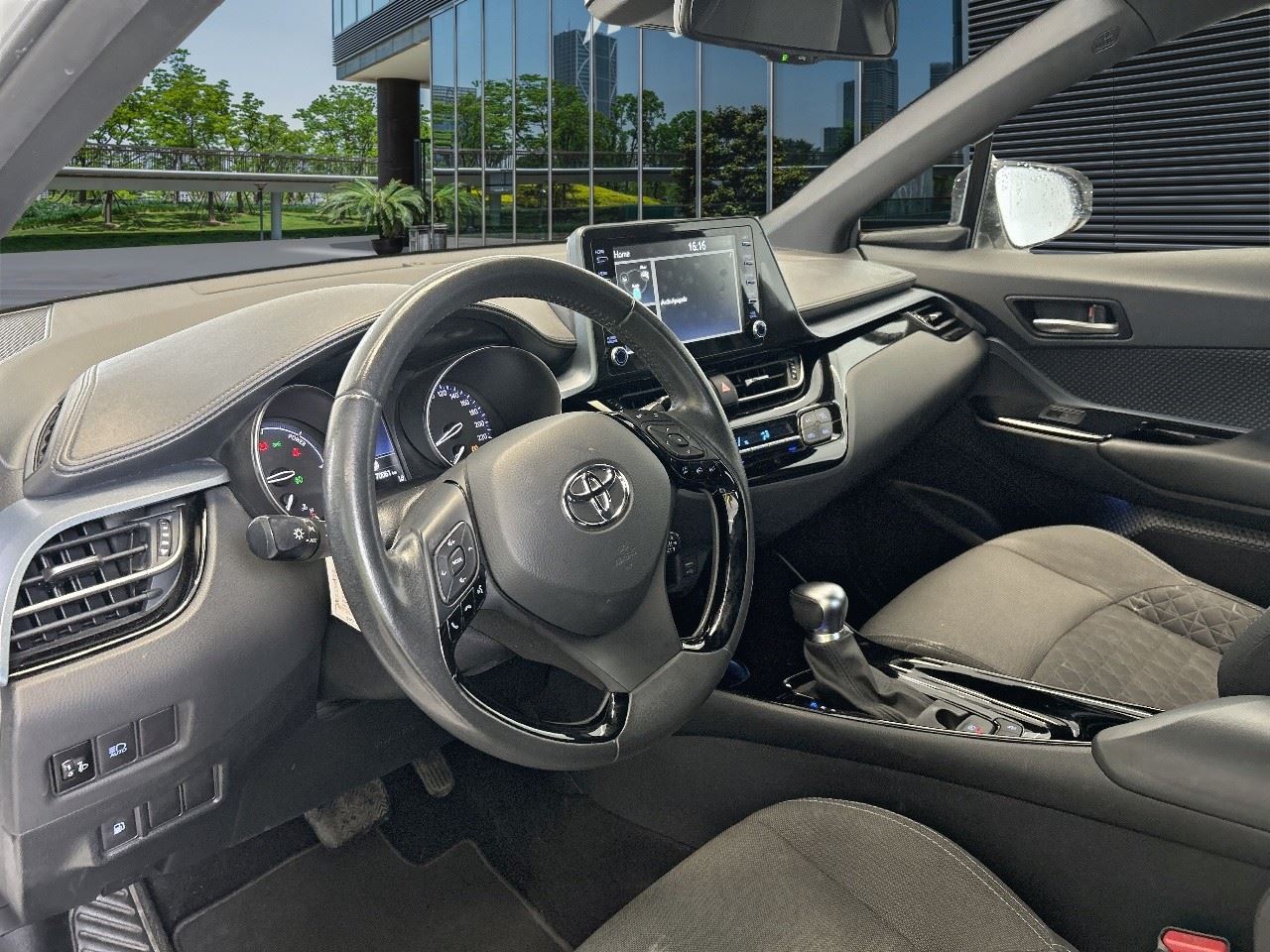 Renting Segunda Mano Toyota C-HR2.0 180H Advance 