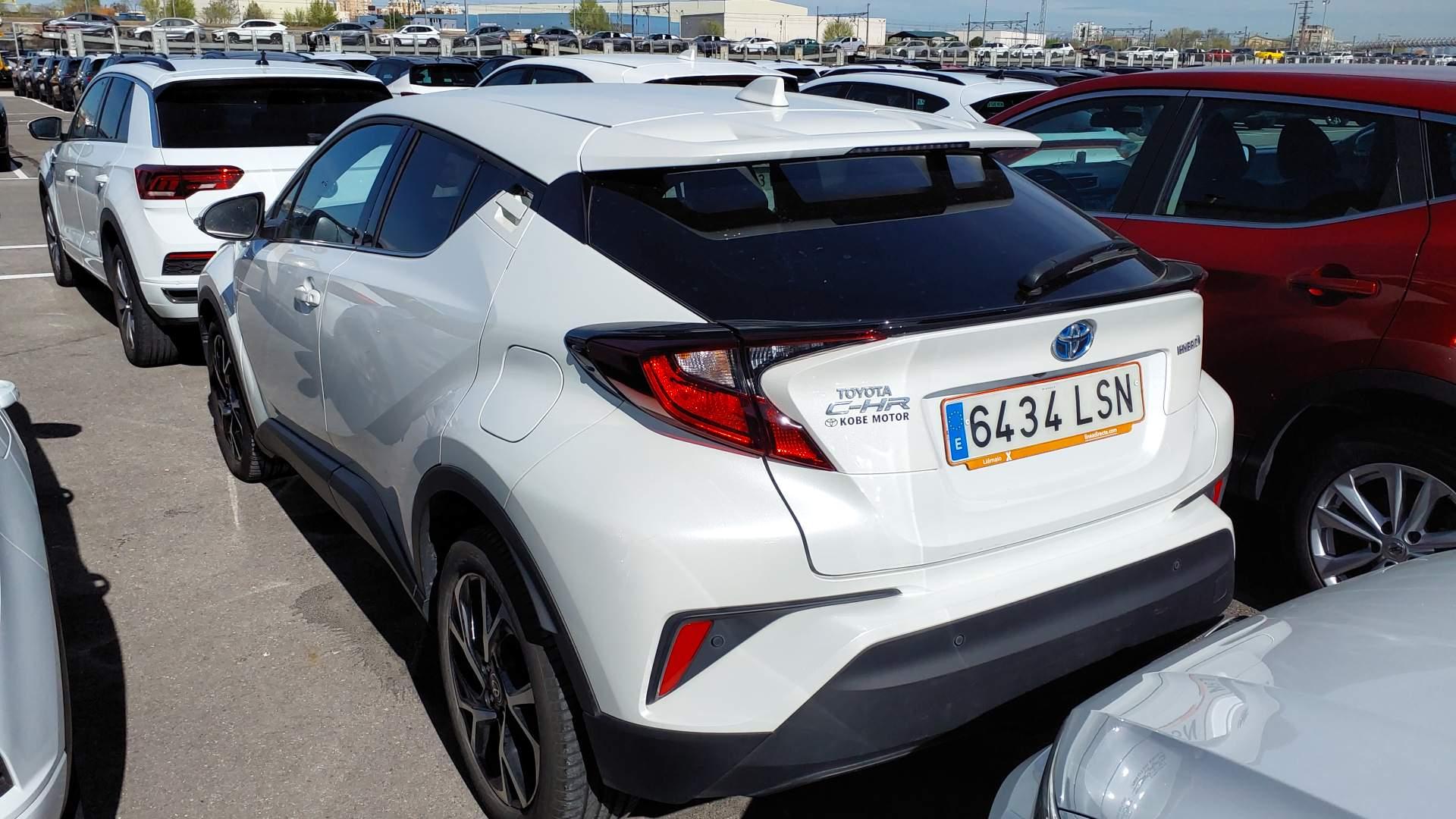 Renting Segunda Mano Toyota C-HR1.8 125H Advance 