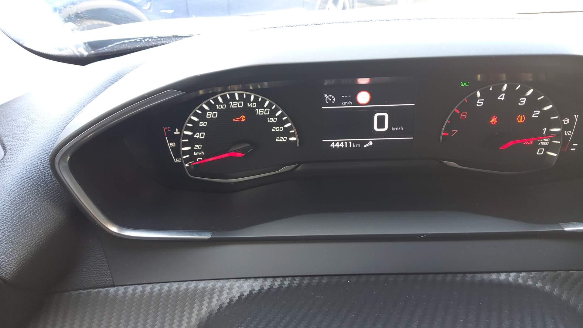 Renting Segunda Mano Peugeot 2008Active Pack BlueHDI 81kW (110CV) 