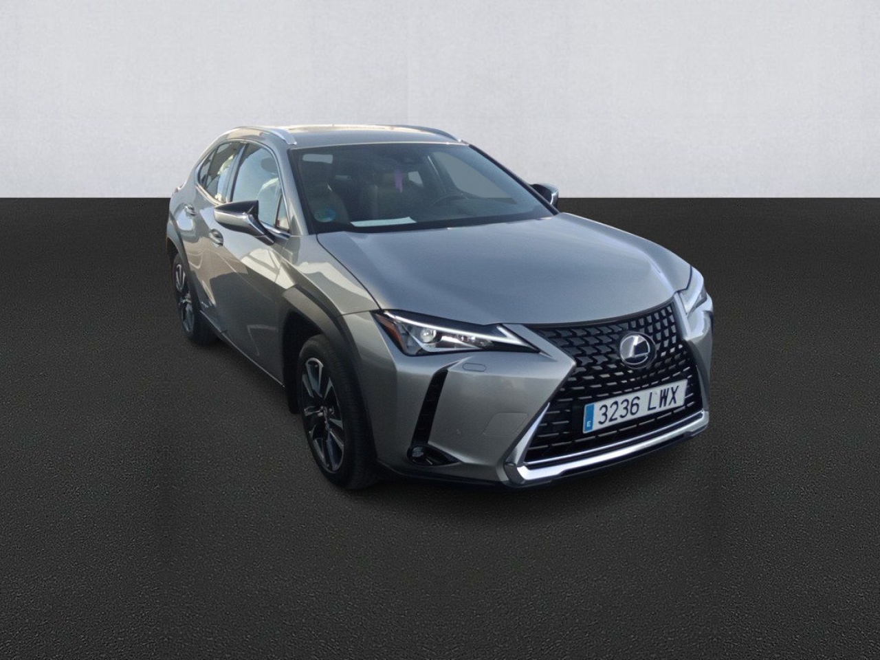 Renting Segunda Mano Lexus UX2.0 250h Premium 