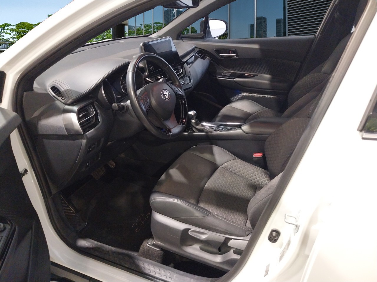 Renting Segunda Mano Toyota C-HR1.8 125H Advance 