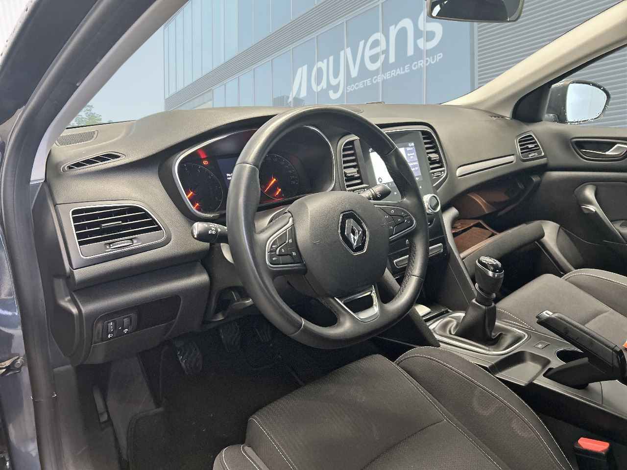 Renting Segunda Mano Renault Megane(O) Intens TCe 103 kW (140CV) GPF 