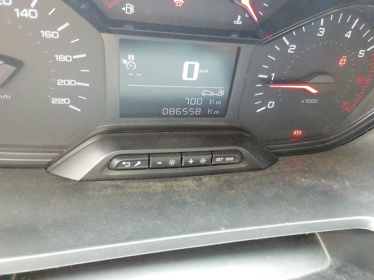 Renting Segunda Mano Peugeot PartnerPremium Standard 600kg BlueHDi 73kW 