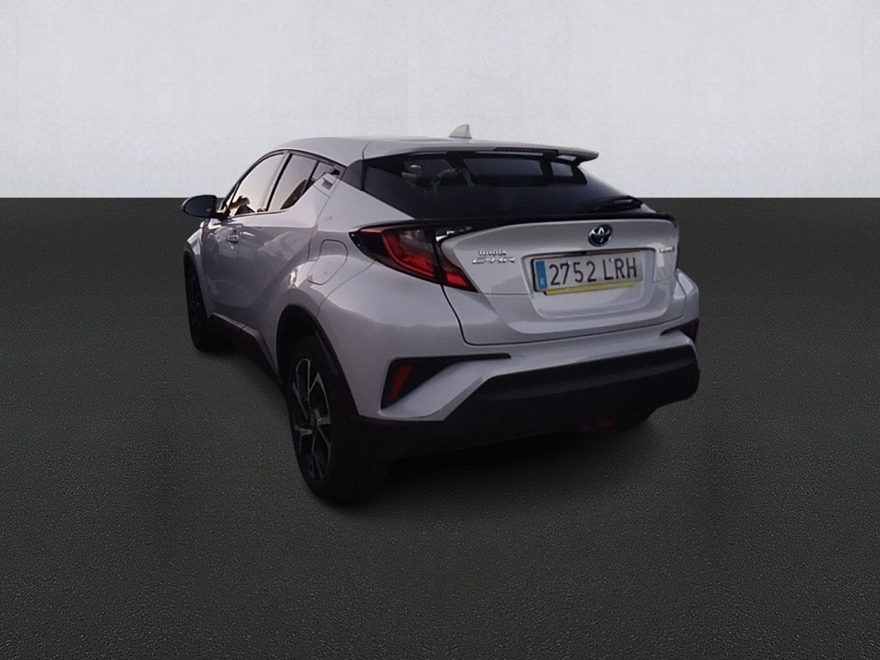 Renting Segunda Mano Toyota C-HR1.8 125H Advance 