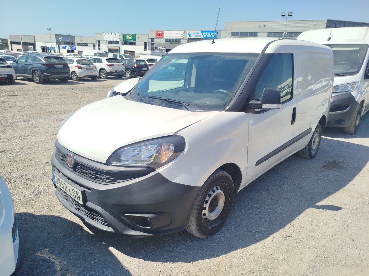 https://staticcdn.ald-automotive.es/vim/a4b2f57c84ee4d788cafbaca1ffc4e9c.JPG