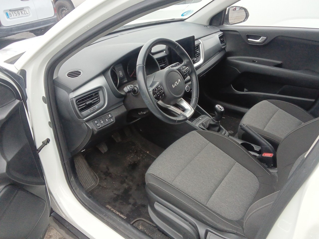 Renting Segunda Mano Kia Stonic1.0 T-GDi 74kW MHEV iMT Concept Plus 
