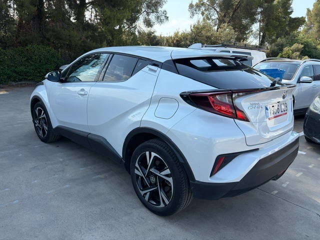 Renting Segunda Mano Toyota C-HR1.8 125H Advance 