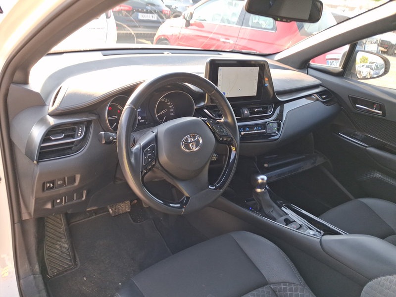 Renting Segunda Mano Toyota C-HR1.8 125H Advance 