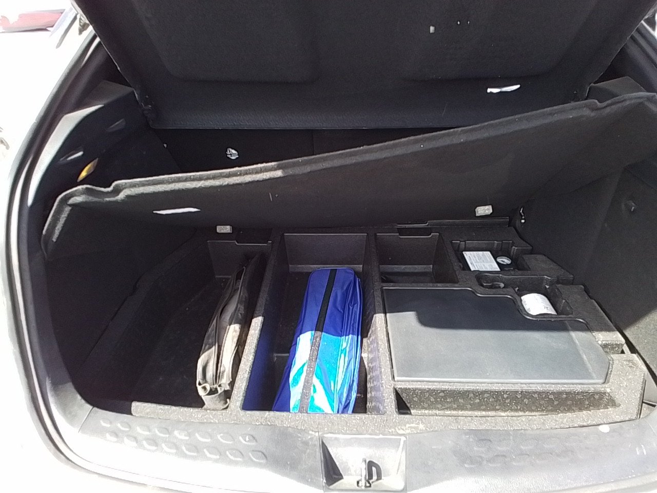 Renting Segunda Mano Toyota C-HR2.0 180H Advance 