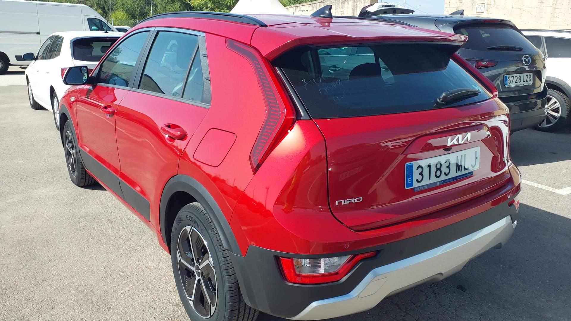 Kia Niro 1.6 GDi HEV 104kW (141CV) Concept