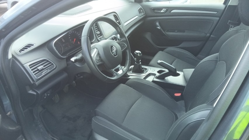 Renting Segunda Mano Renault Megane(O) Intens TCe 103 kW (140CV) GPF 