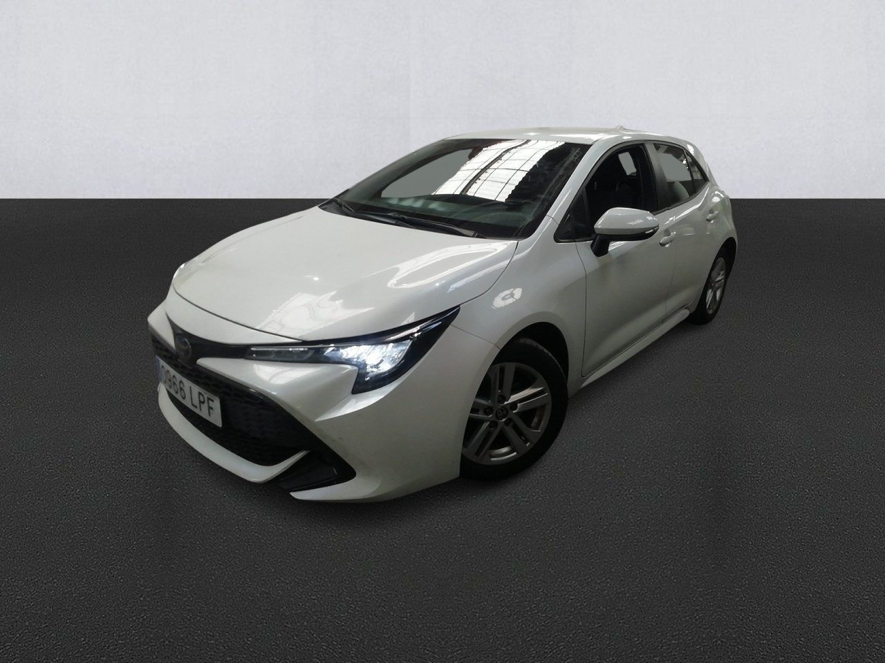 imagen TOYOTA COROLLA 1.8 125H BUSINESS PLUS E-CVT-39