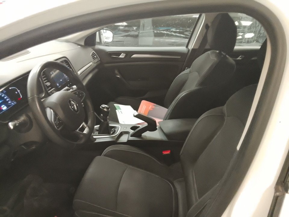 Renting Segunda Mano Renault MEGANE SPORT TOURERBusiness Blue dCi 85kW (115CV) 