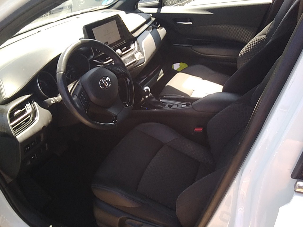 Renting Segunda Mano Toyota C-HR1.8 125H Advance 
