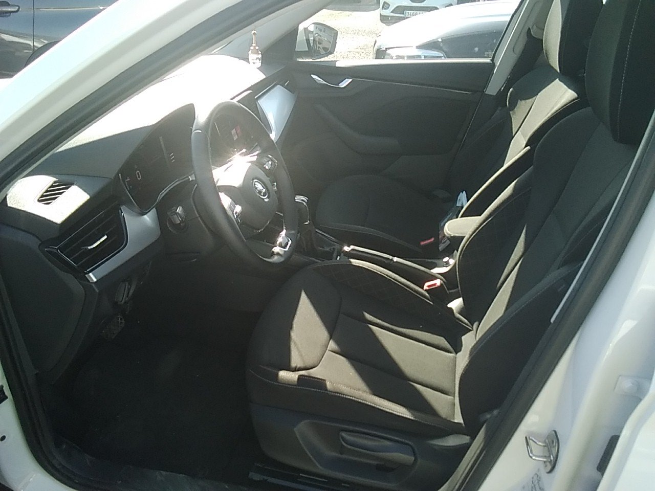Renting Segunda Mano Skoda Kamiq1.0 TSI 81kW (110CV) DSG Ambition 