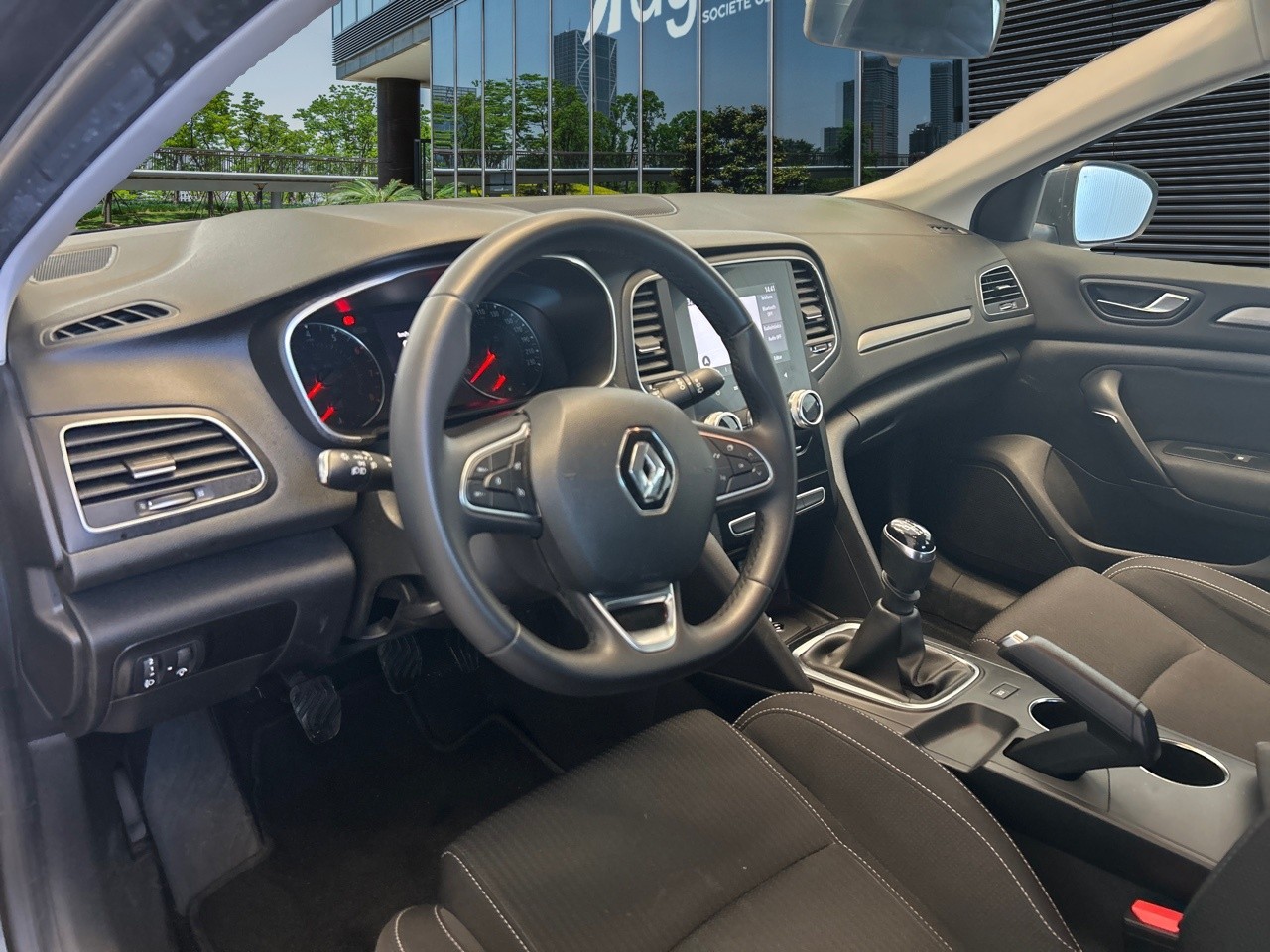 Renting Segunda Mano Renault Megane(O) Intens TCe 103 kW (140CV) GPF 