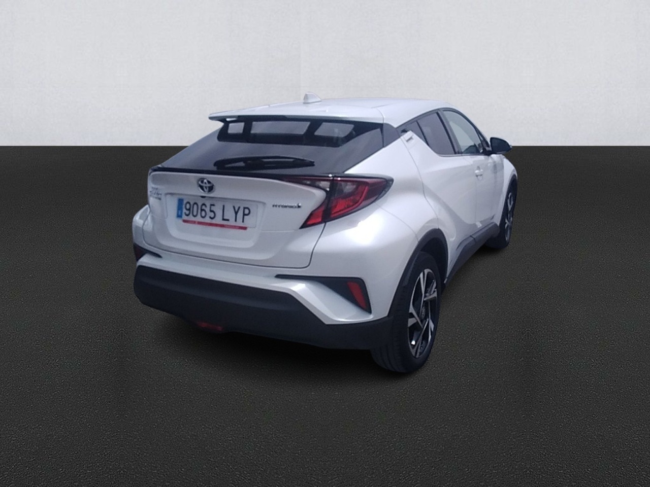 Renting Segunda Mano Toyota C-HR1.8 125H Advance 