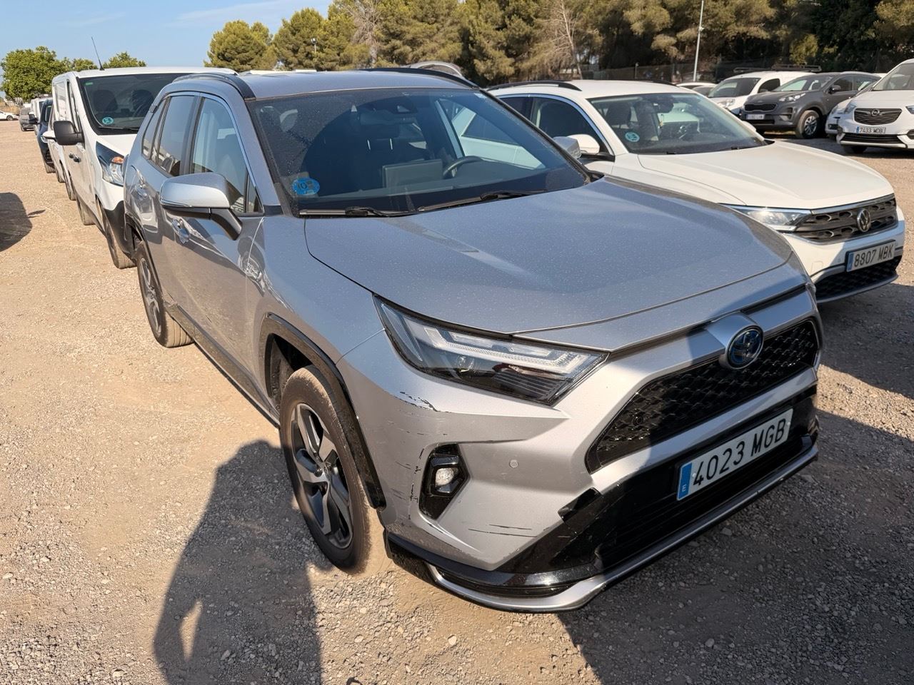 Renting Segunda Mano Toyota Rav42.5l PLUG-IN 300PH (e-CVT) Advance 