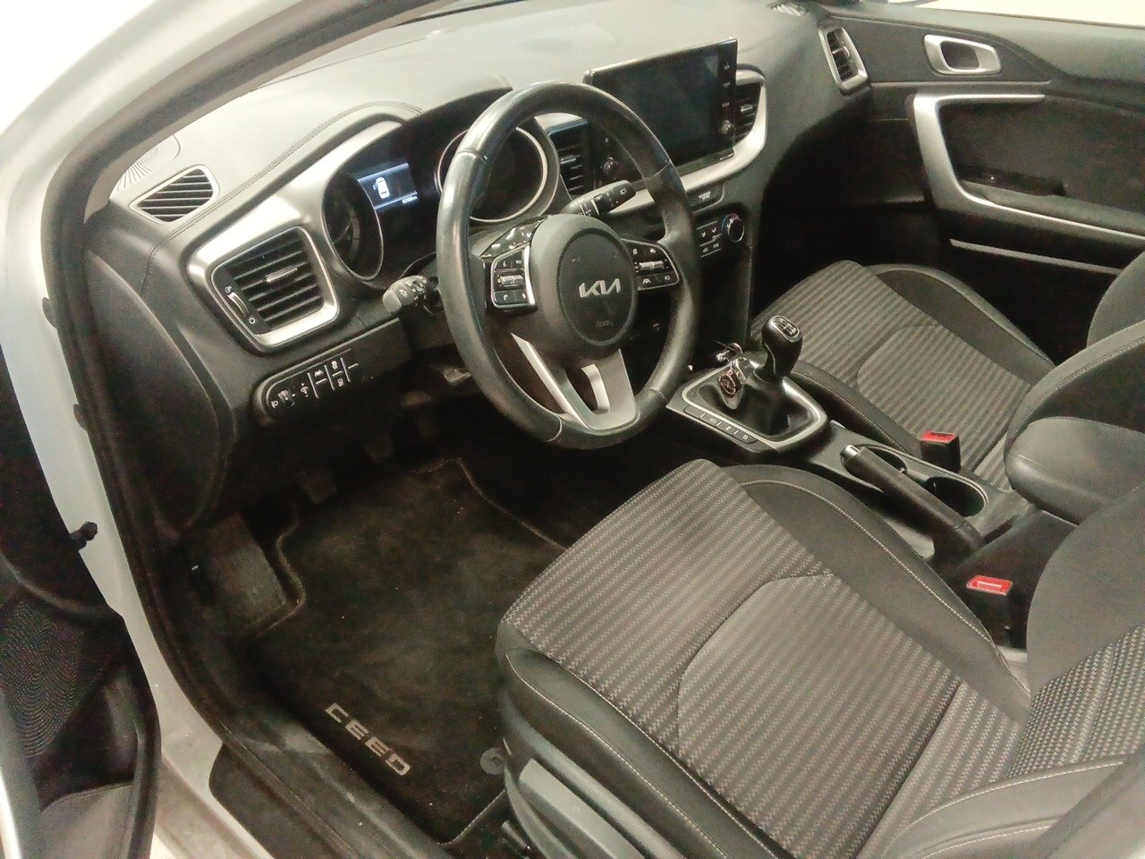 Renting Segunda Mano Kia Ceed1.0 T-GDi 74kW (100CV) Drive 