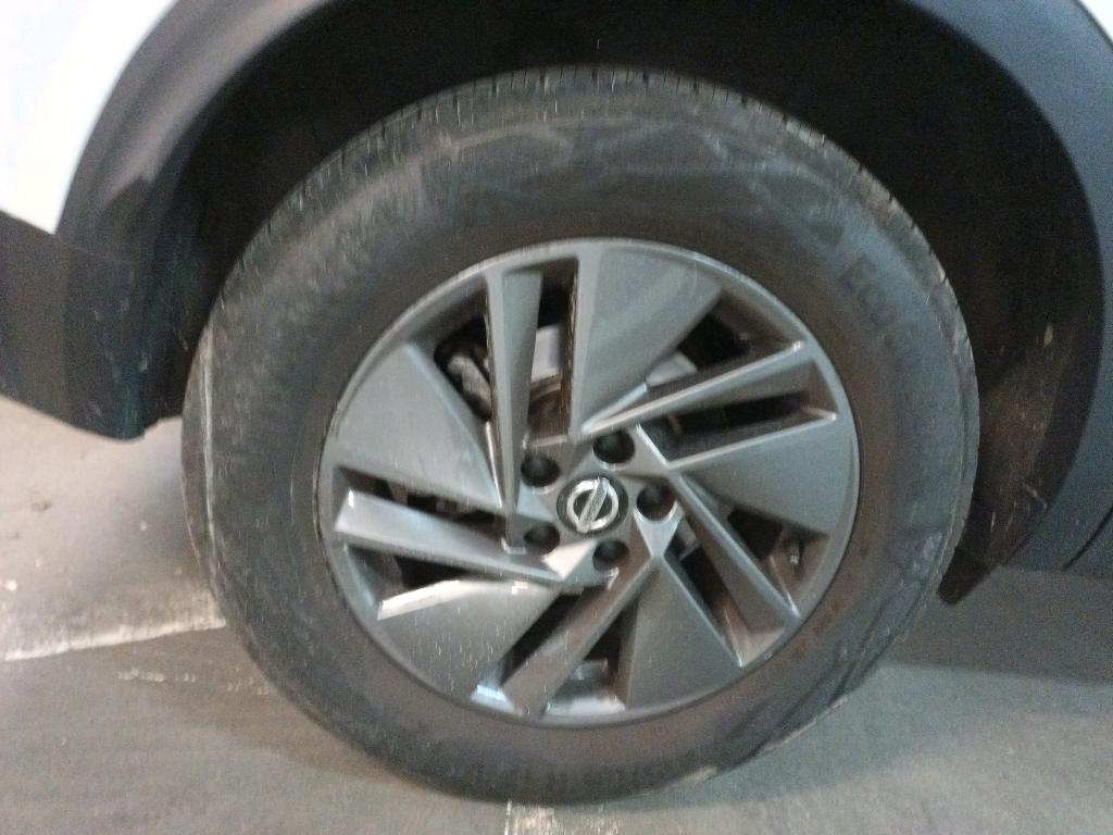 imagen NISSAN QASHQAI DIG-T 103kW (140CV) mHEV 4x2 Acenta-39